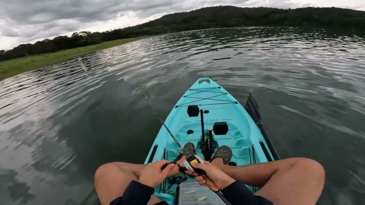 Testando o caiaque Alpha 1084 - Pescaria e Papo Furado no Lago Corumbá 4