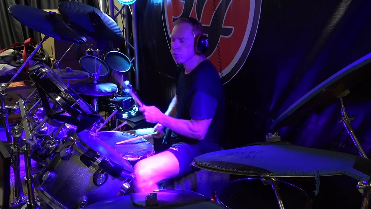 Dire Straits (Terry Williams) 'Solid Rock' Alchemy live drum cover