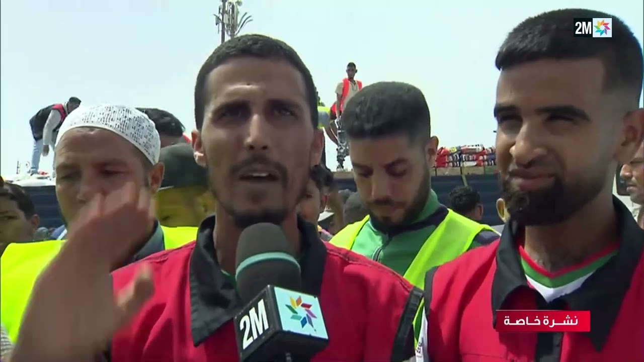 ساكنة الداخلة تسارع إلى جمع مساعدات مختلفة لنقلها للدواوير المتضررة من الزلزال