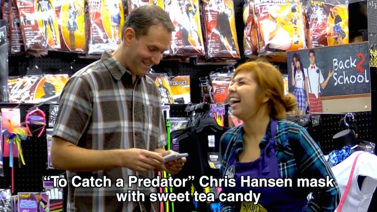 HALLOWEEN SHOPPING PRANK!