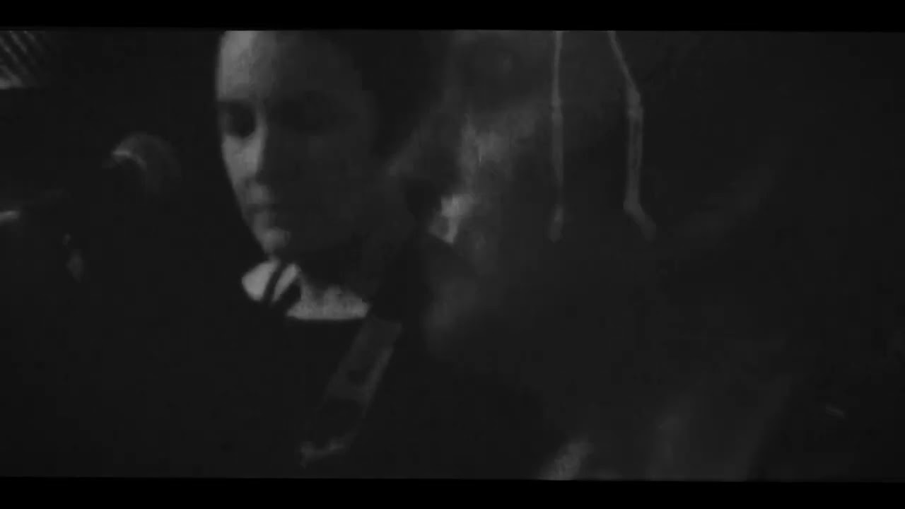 Celuta Red - Afloat (Live Performance at Black Box Studio)