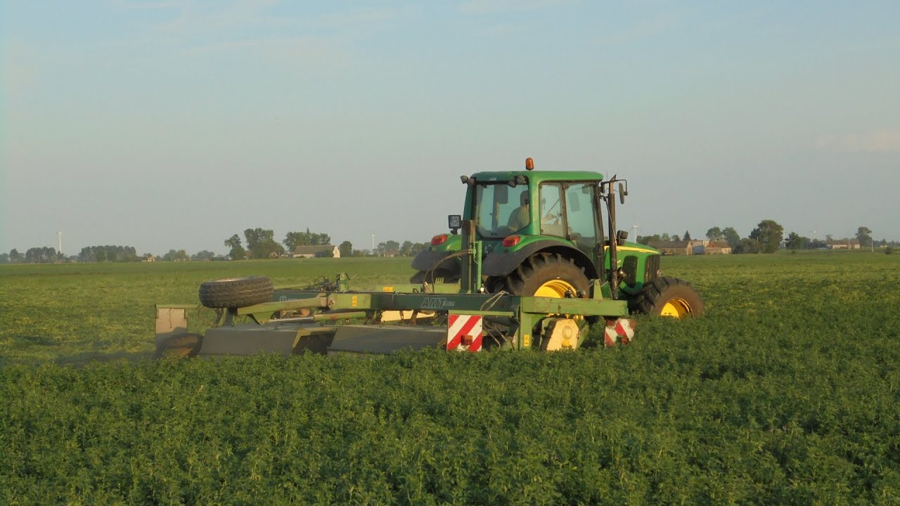 Akcja Lucerna 2016 na Kujawach / Same Silver/ John DEERE/ JCB