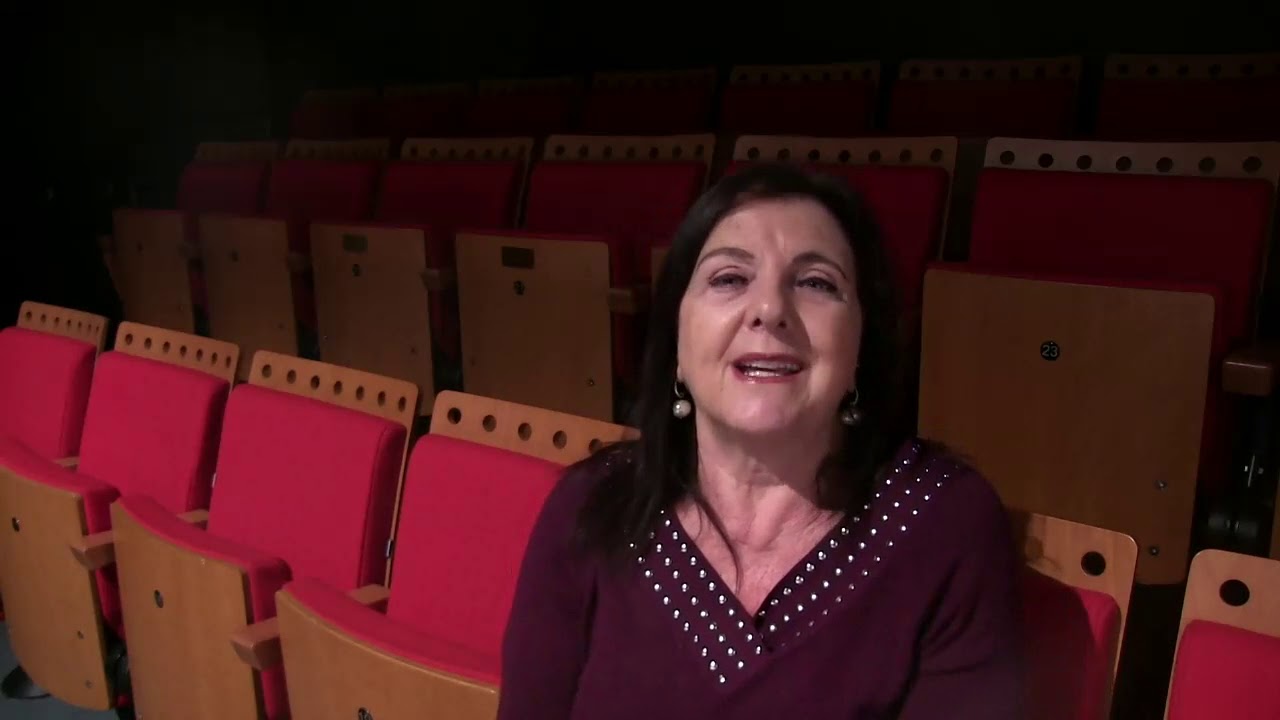 La Casa de Bernarda Alba / Poncia