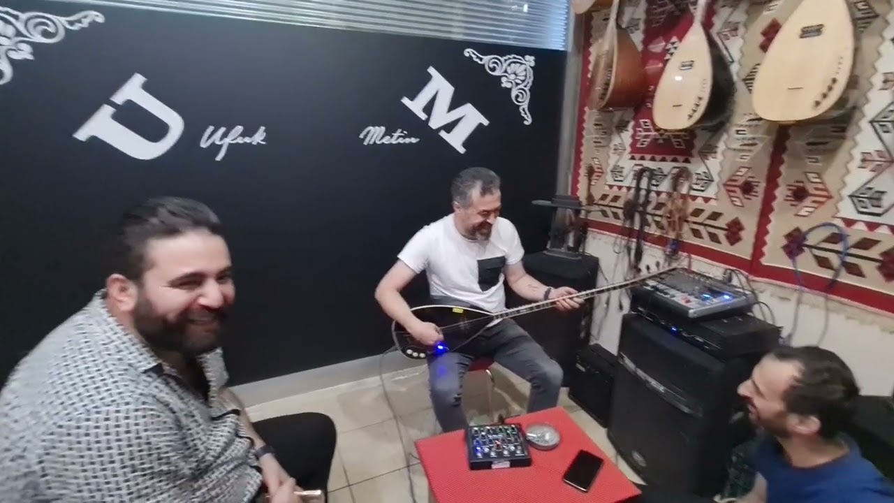 Metin Çelik ve analog pedalimiz elektro hali
