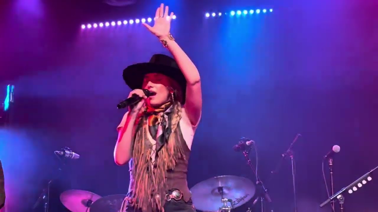 Lainey Wilson - Road Runner | Live | Köln 2024