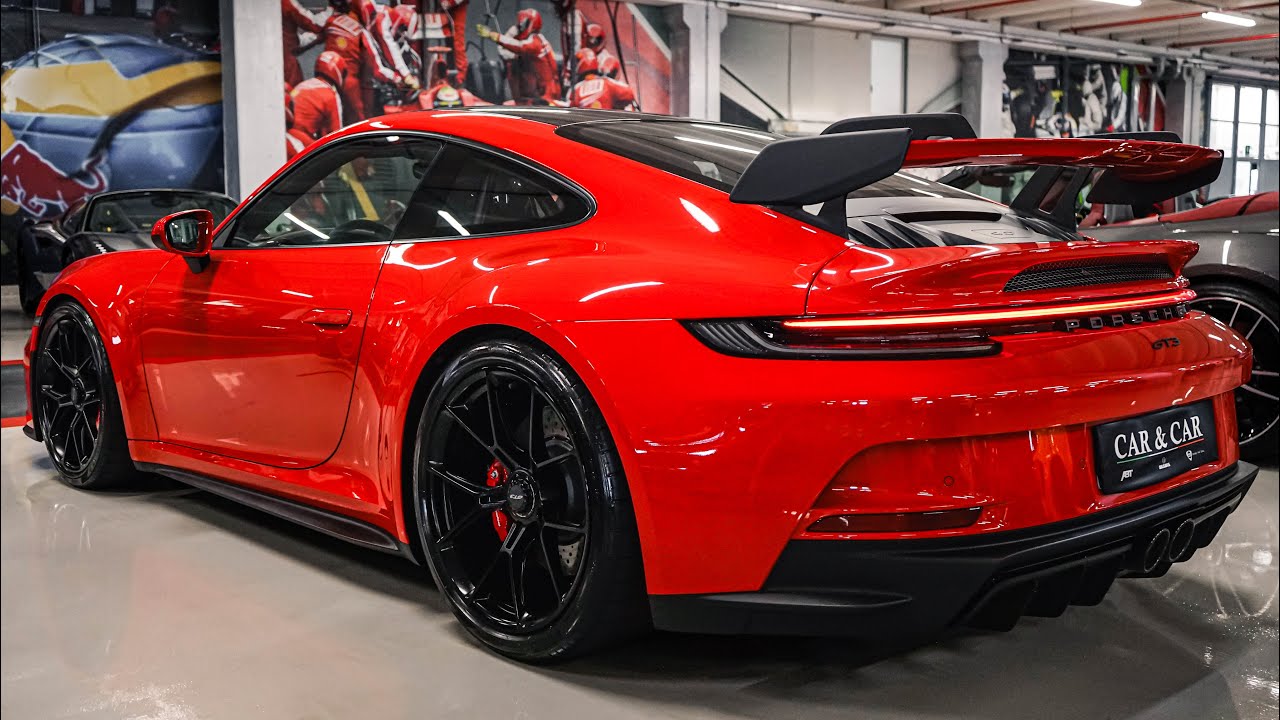 NEW Porsche 911 GT3 (2023) - Interior and Exterior Walkaround