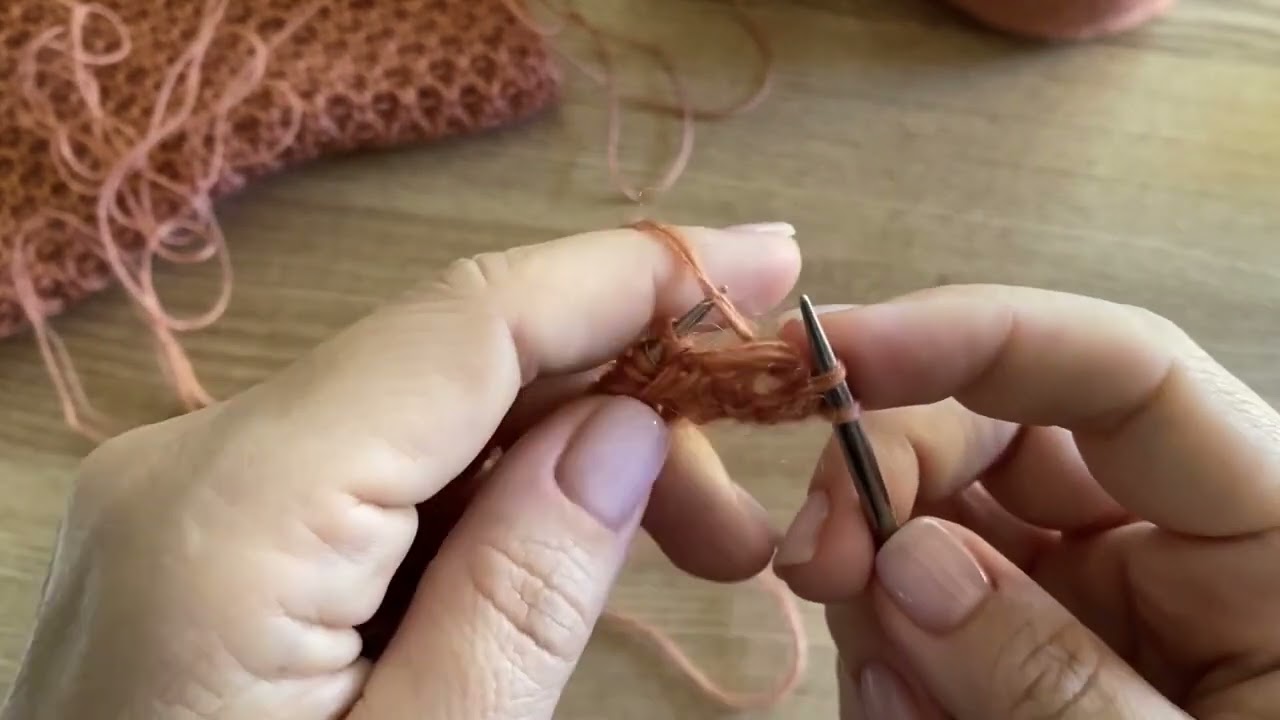 Tutorial come lavorare ai ferri uno scaldacollo con QUEEN + DIVINO