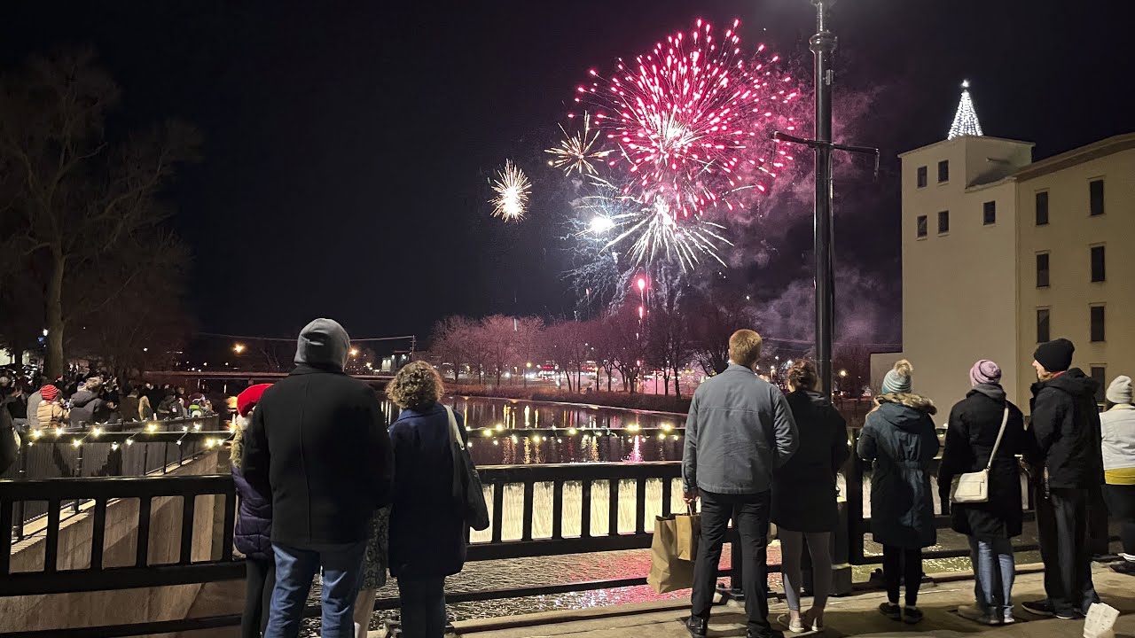 Winter Walk Highlights 2023 | Holiday Celebration in Northfield, Minnesota