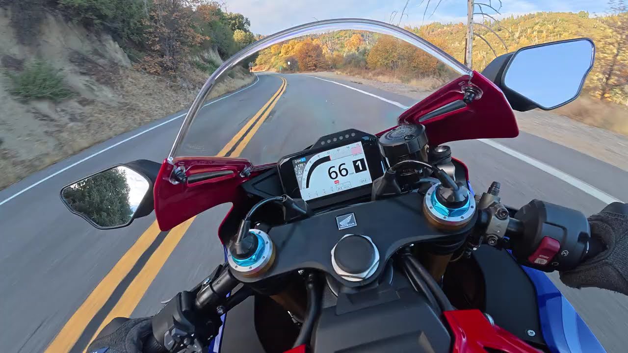 2025 Honda CBR1000RR-R Fireblade SP Riding
