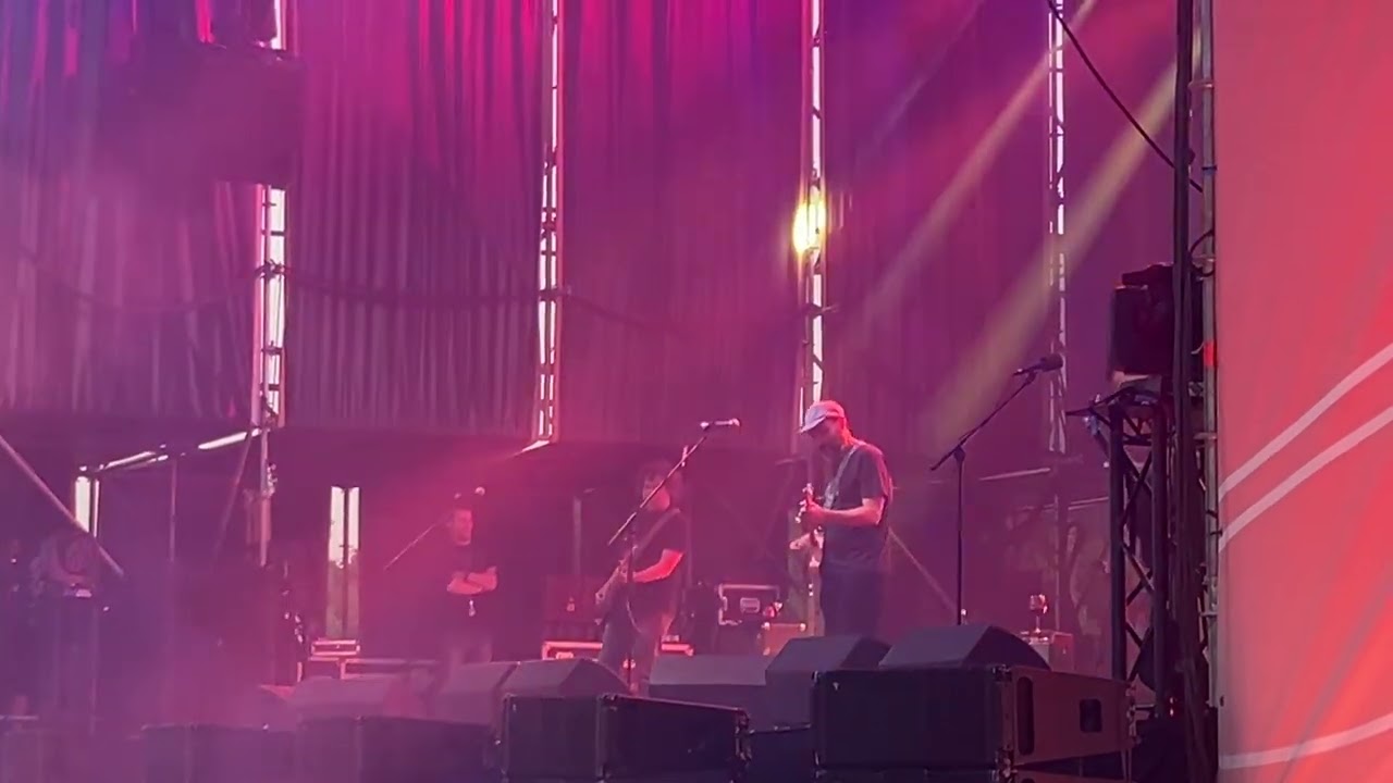 LOS PLANETAS - Qué puedo hacer (Directo @Tomavistas 2024. Madrid) (24-5-2024)