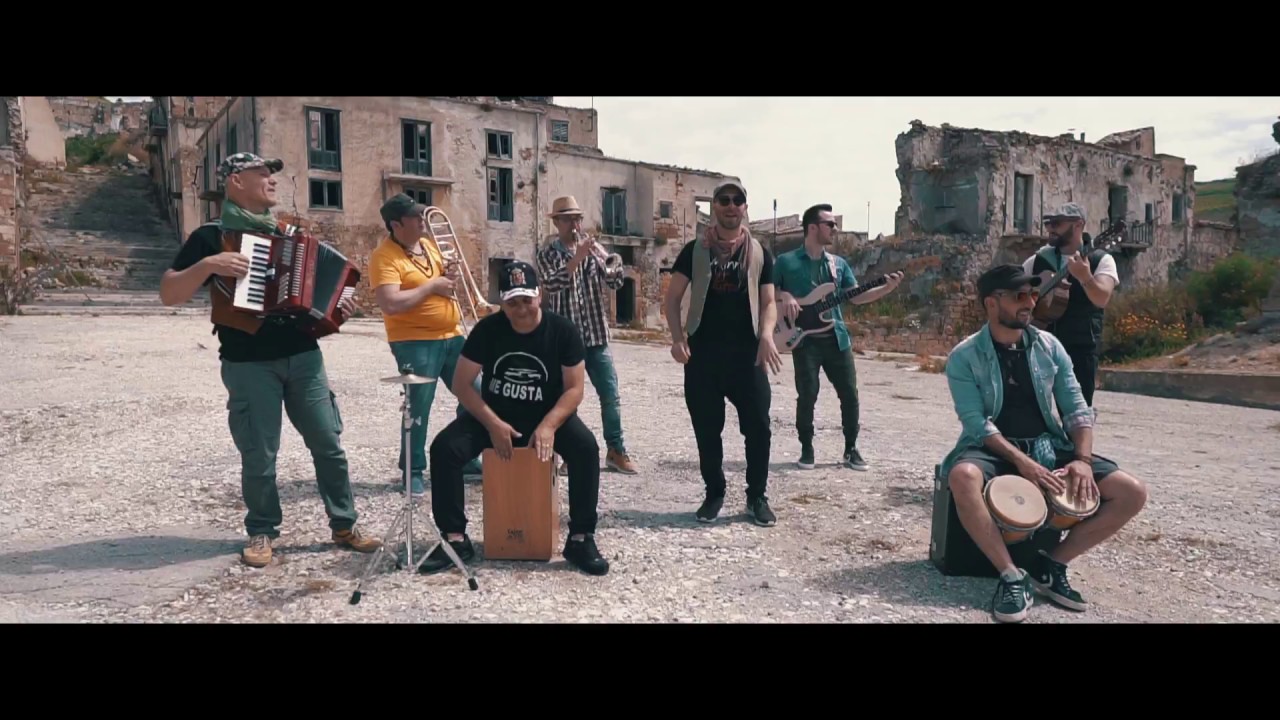 Feyra (Siciliano Sono) - #On the road - Tanti Pensieri (Acoustic session)