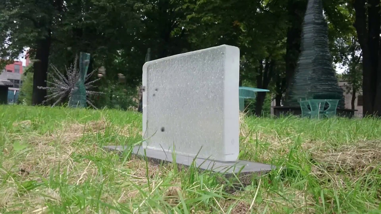 Glass headstone vs. Stones - cast glass memorial endurance test | Glasstone.eu