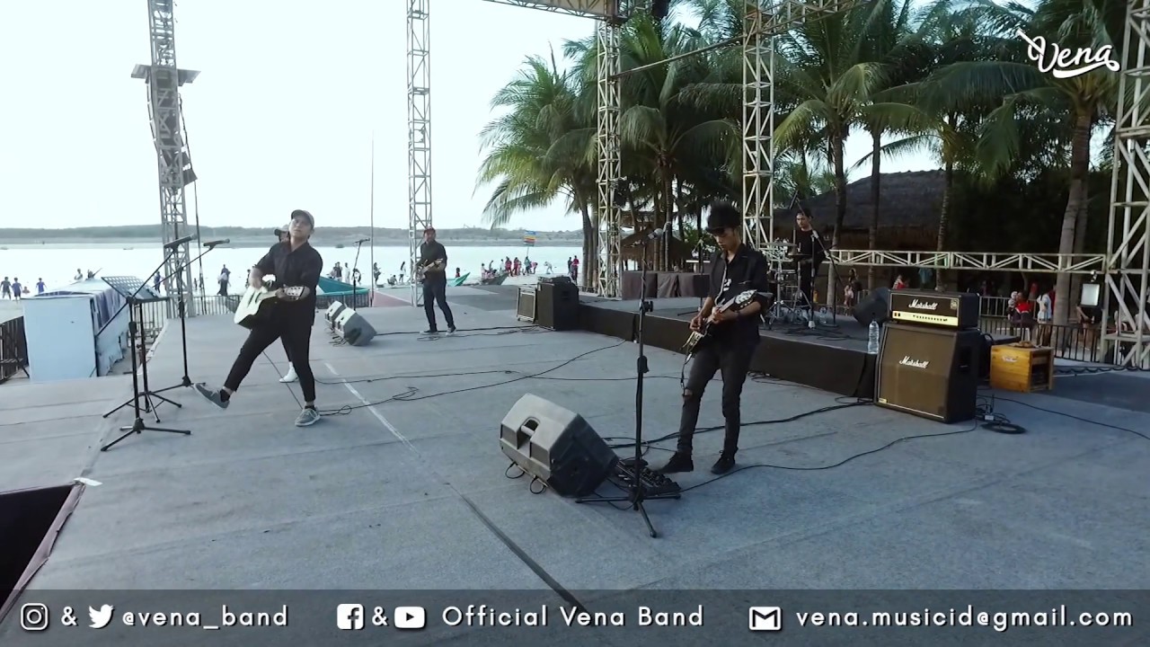 VENA - HARUSNYA AKU (ARMADA) Live Cover