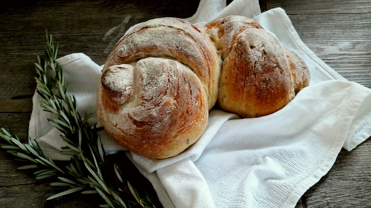 Pane fatto in casa con patate cipolle e rosmarino, il più profumato pane su YOUTUBE