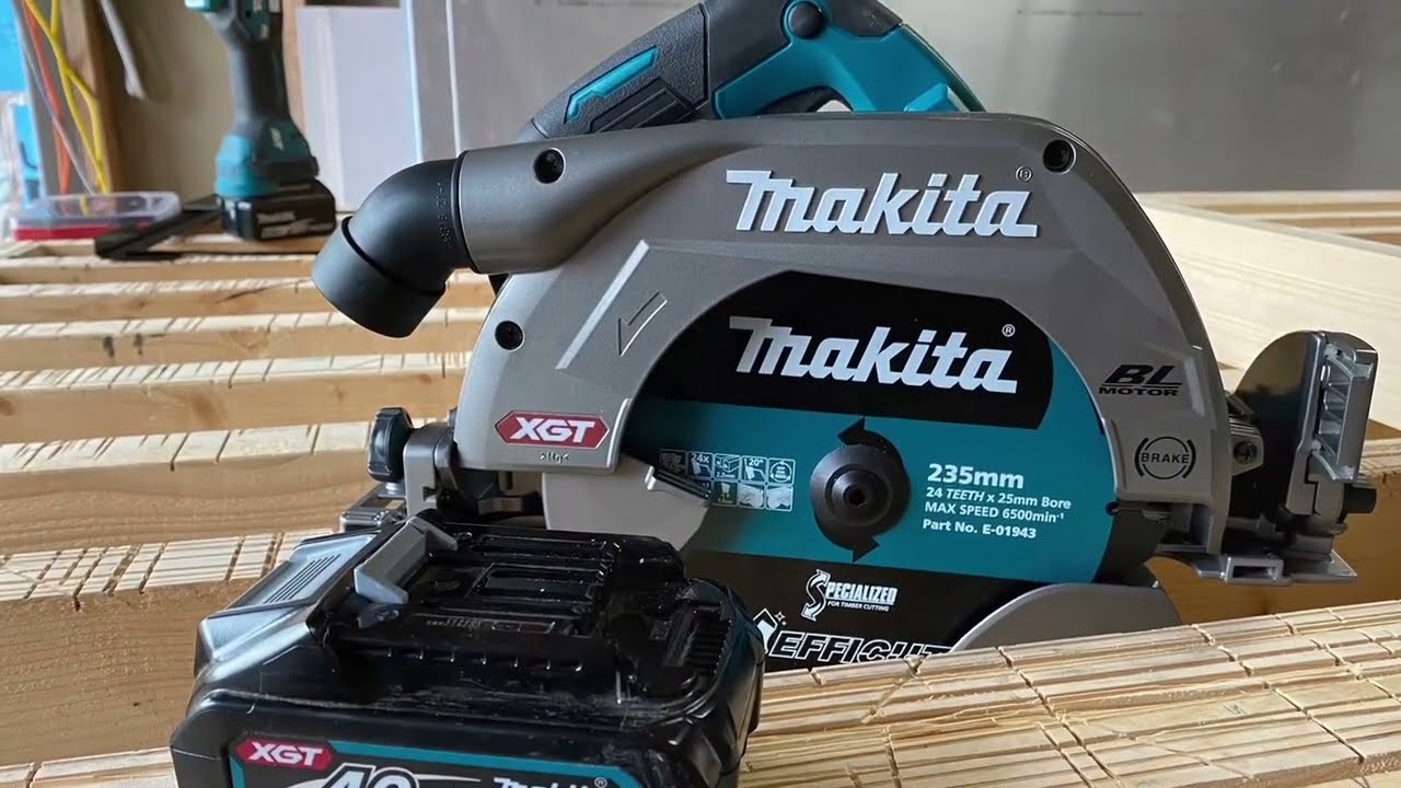 MAKITA 40V MAX XGT Brushless 235MM Circular Saw, Skin or Kit