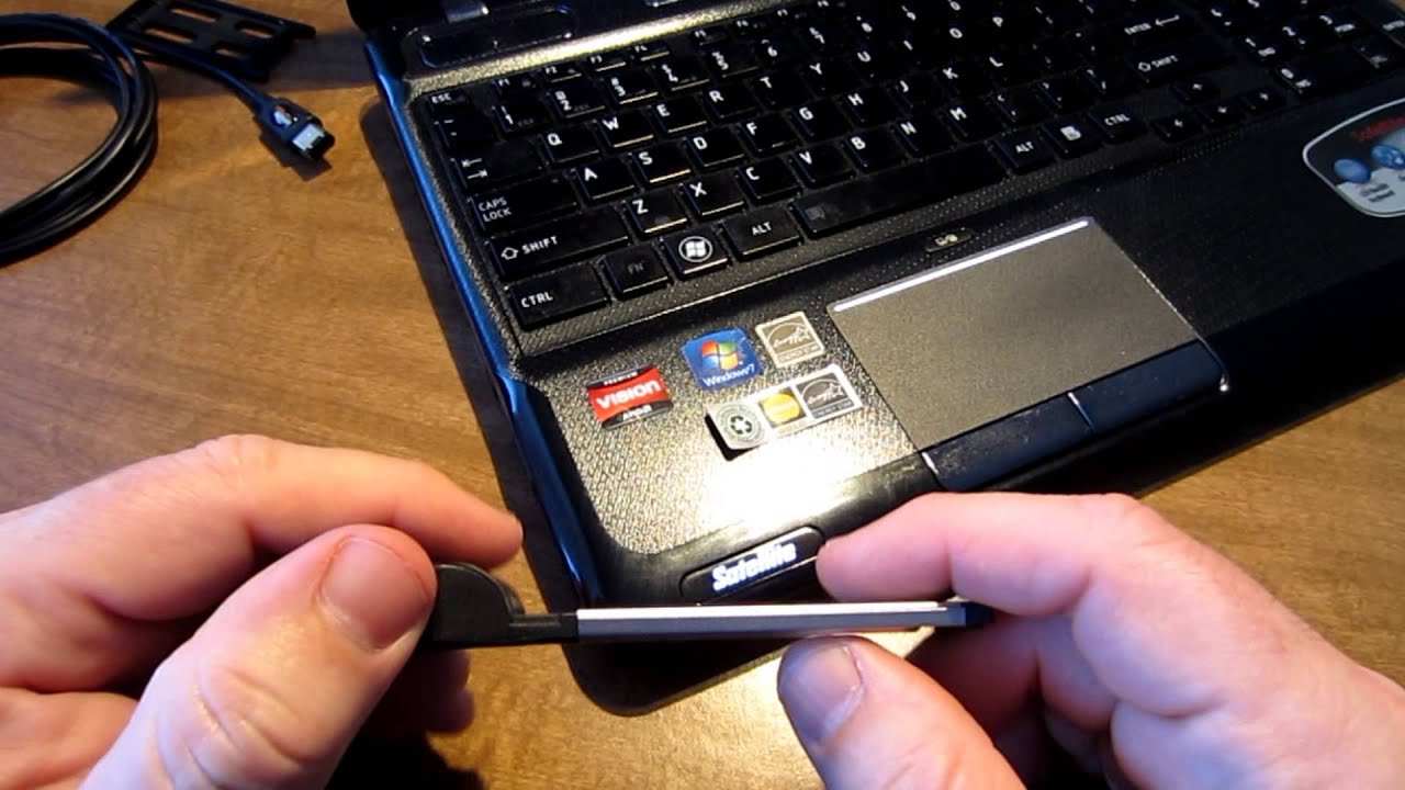 How to Connect Mini DV to laptop using  Expresscard/Firewire