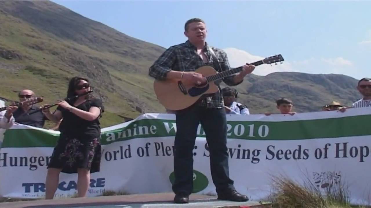 Damien Dempsey - Choctaw Nation - Live at Afri Famine Walk 2010
