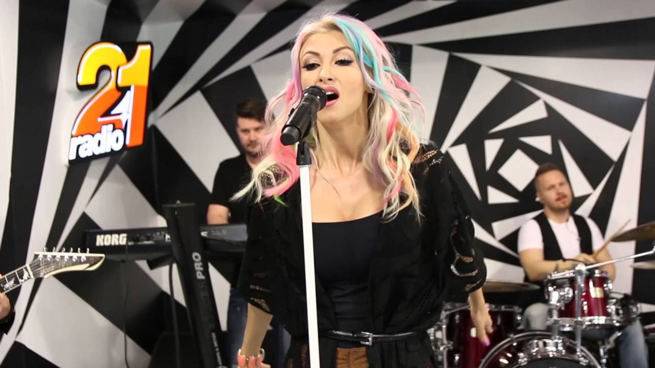 Andreea Balan - Aparente LIVE @ RADIO 21