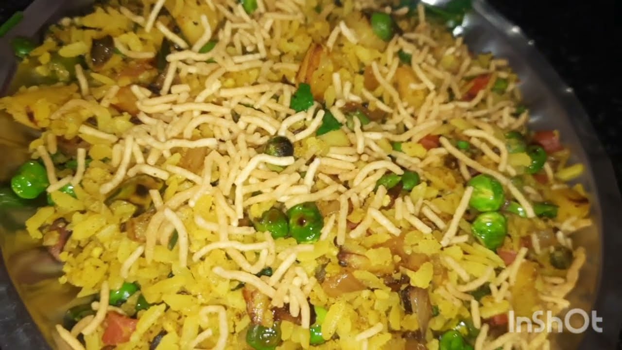 बिलकुल सिम्पल तरीके से बना ये हरी सब्जी वाला पोहा 
