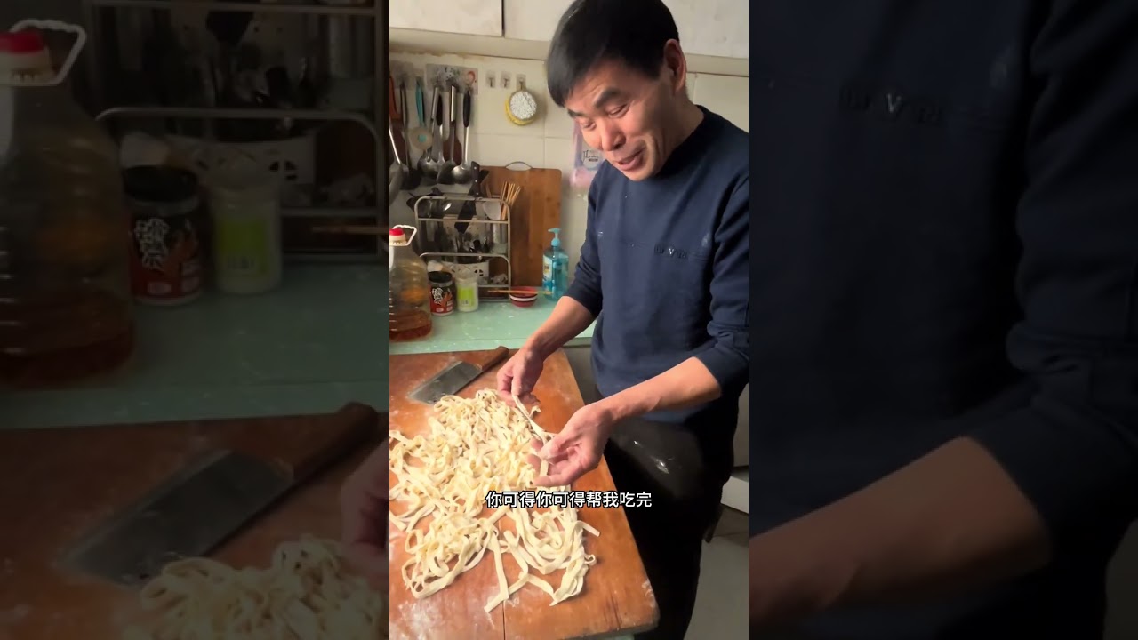 自己在家做手擀面，亮亮说可以开饭店了##分享家乡美食 #正宗手擀面 #我的乡村生活#原创视频#面条