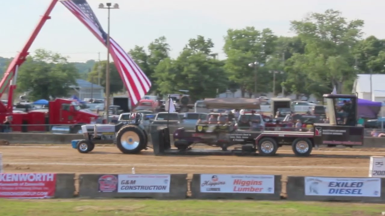 Muskingum County Summer Pull 6000 Small Block V8 Tractors