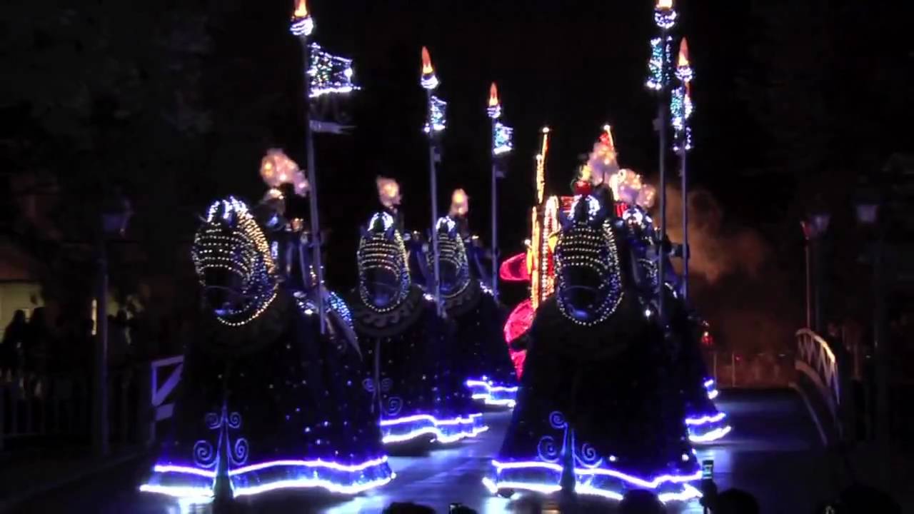 Tokyo Disneyland's Electrical Parade Dreamlights Part 1