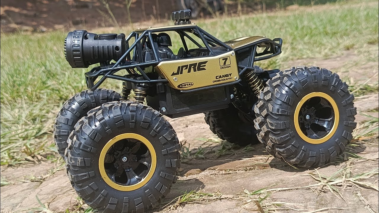 “RC Car Stunt Show – Watch It Jump Over Everything | Mr. Car Toy | RC