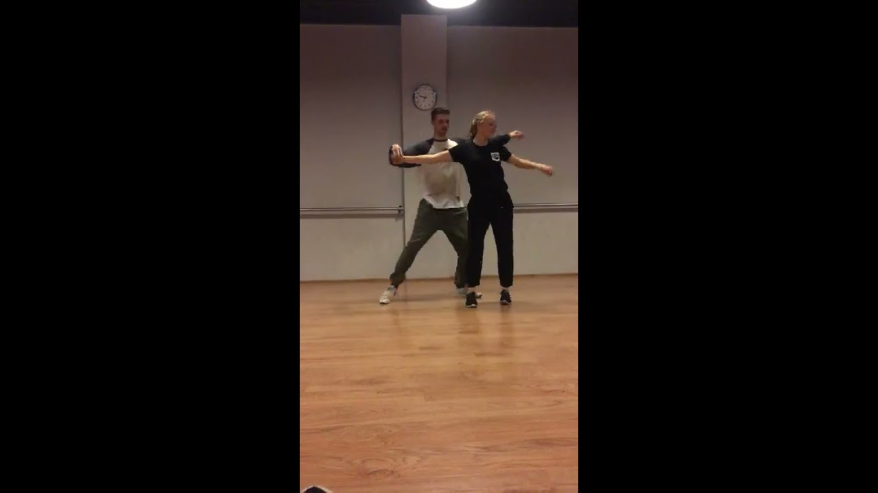 Kido & Sara - New Style Hustle practice
