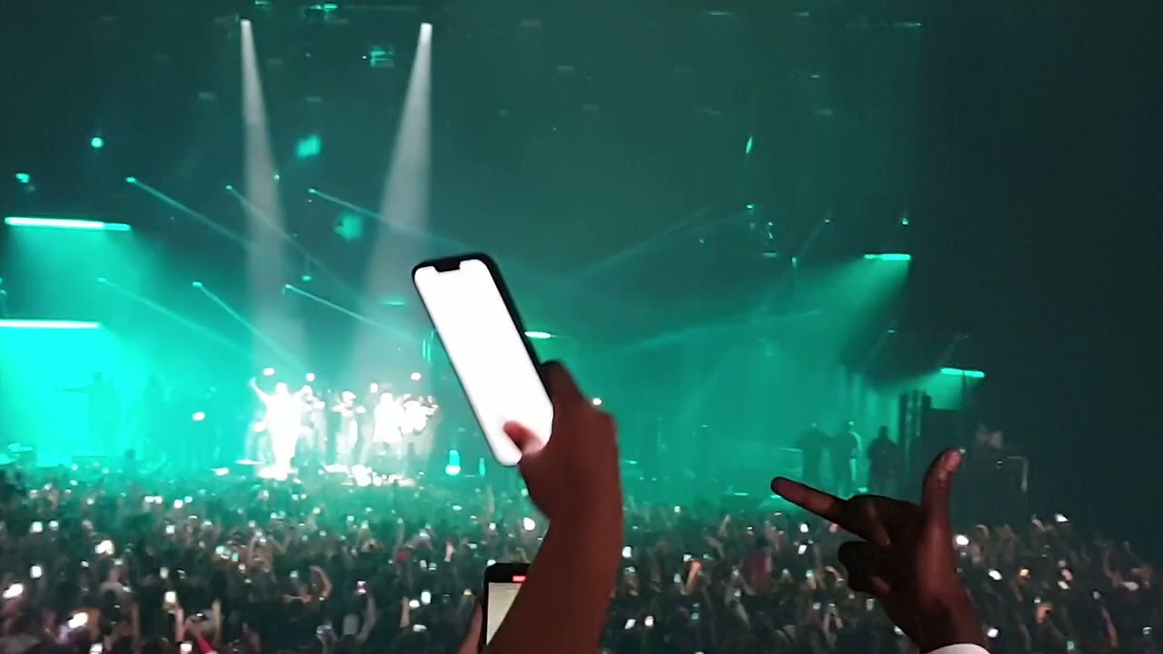 DJADJA & DINAZ AU ZENITH DE PARIS 07/10/2022 - FINISH - RDV EN 2023 A BERCY !