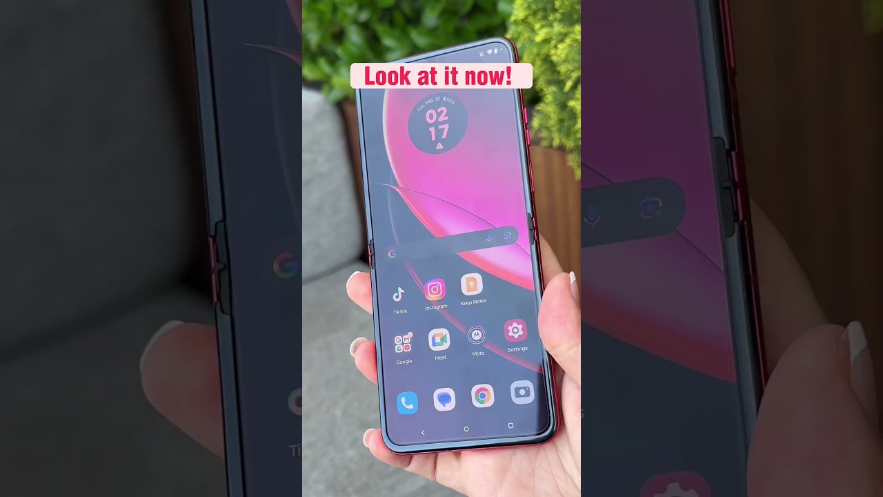 Meet the Motorola Razr+!