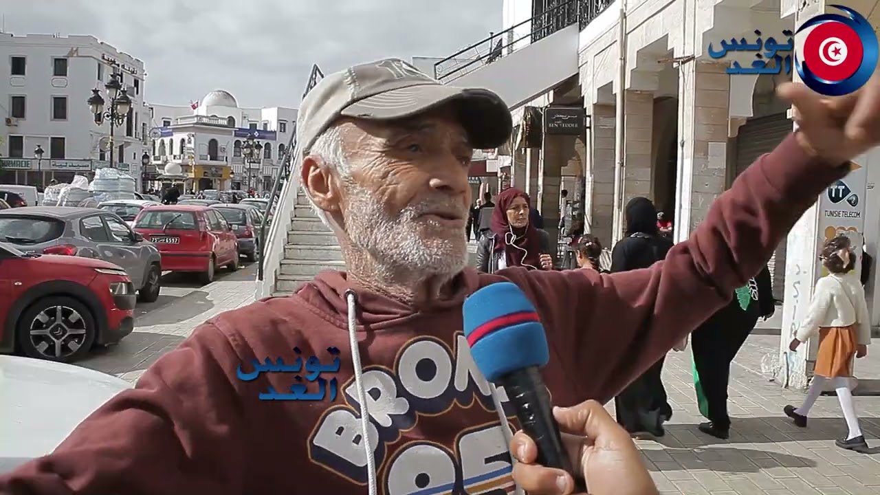 عديت عام حبس وخرجت نلقى خويا تحيل عليا وباع الدار تقهرت حاولت ننتحر شربت البوتاس ومنعت بالسيف مالموت