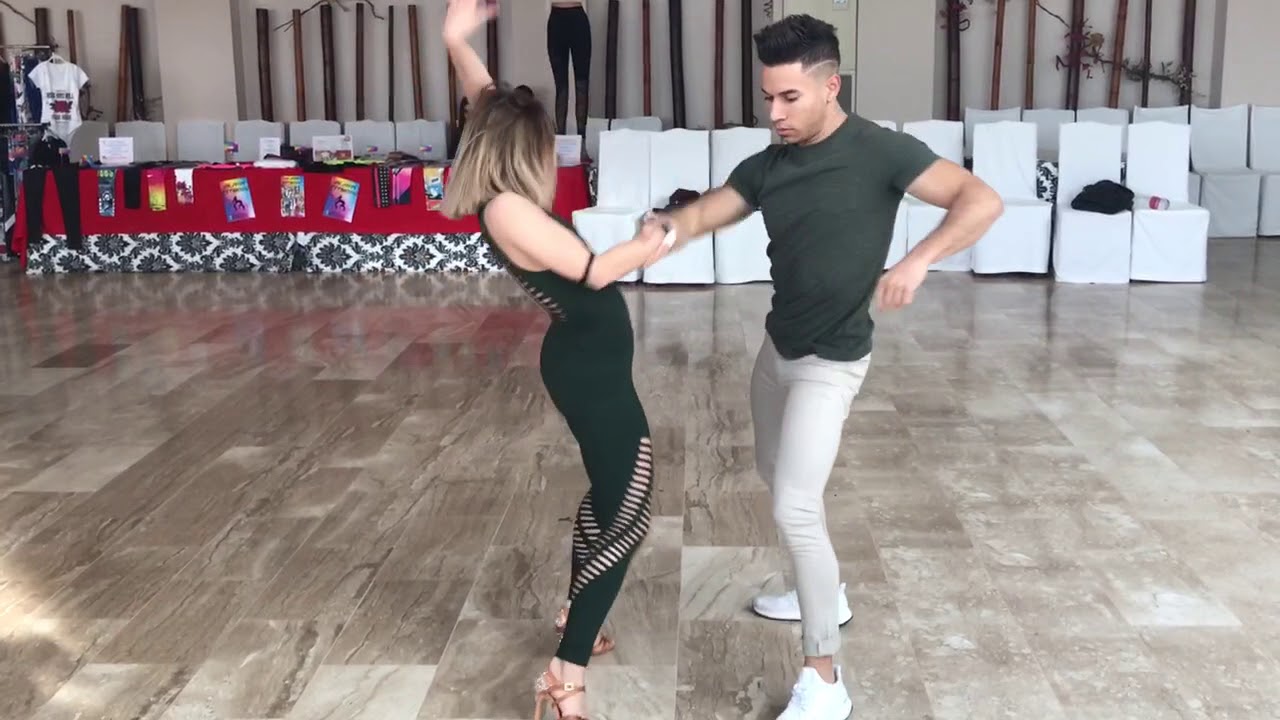 Pablo y Raquel Bachata ; Dani J - Con Pedacitos de Ti