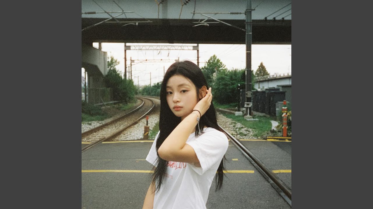 Friends or Lover (feat. Cheon ji won)