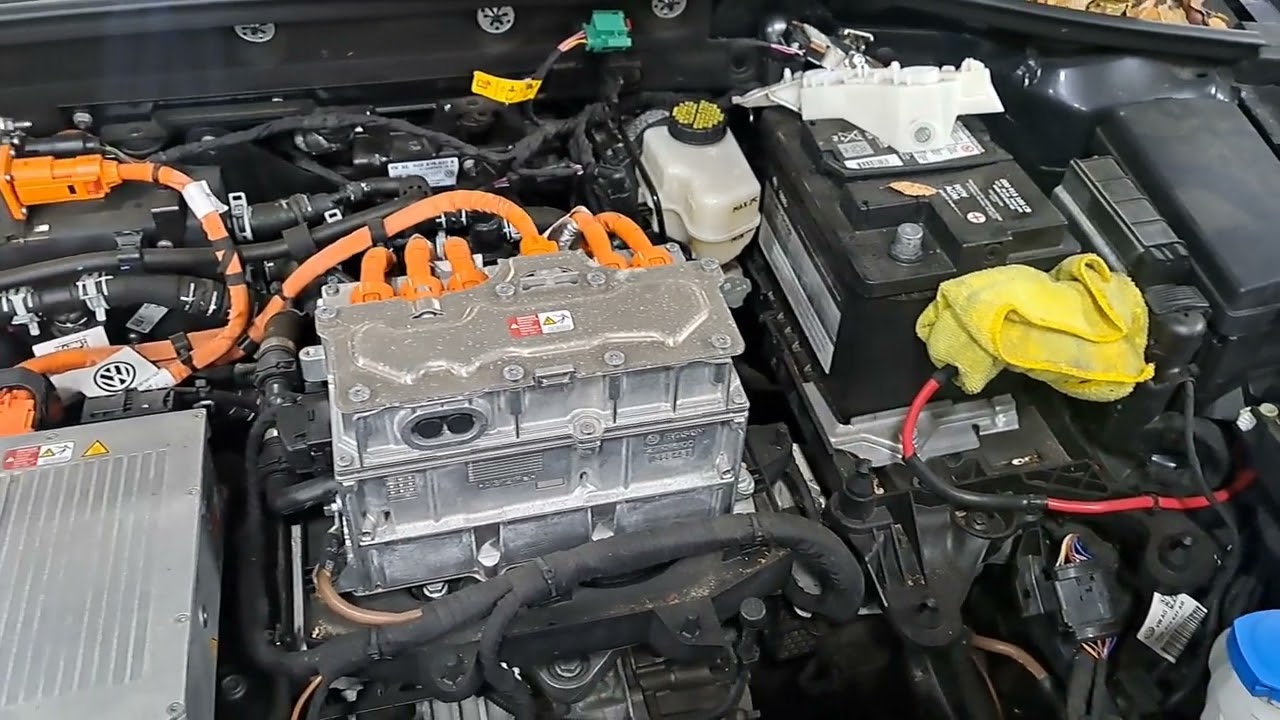 2019 Volkswagen E Golf how to power down The electric battery