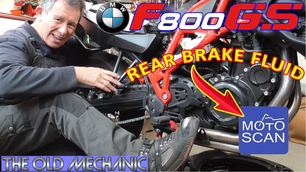 BMW F800GS REAR BRAKE FLUID CHANGE + MOTOSCAN APP EASY...? LOOK in the DESCRIPTION for more INFO !