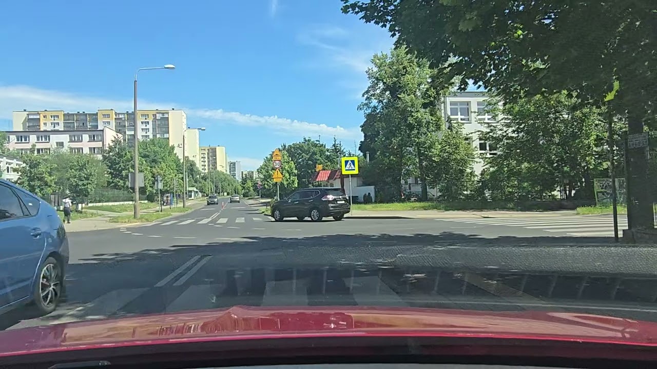Skręt w lewo z Bartosza Głowackiego w Gajowa