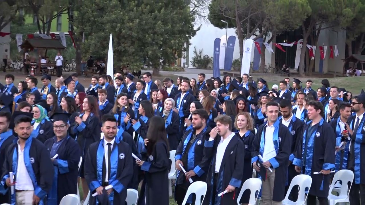 2023 Mezuniyet Töreni: Mühendislik Yemini ve Kep Atma