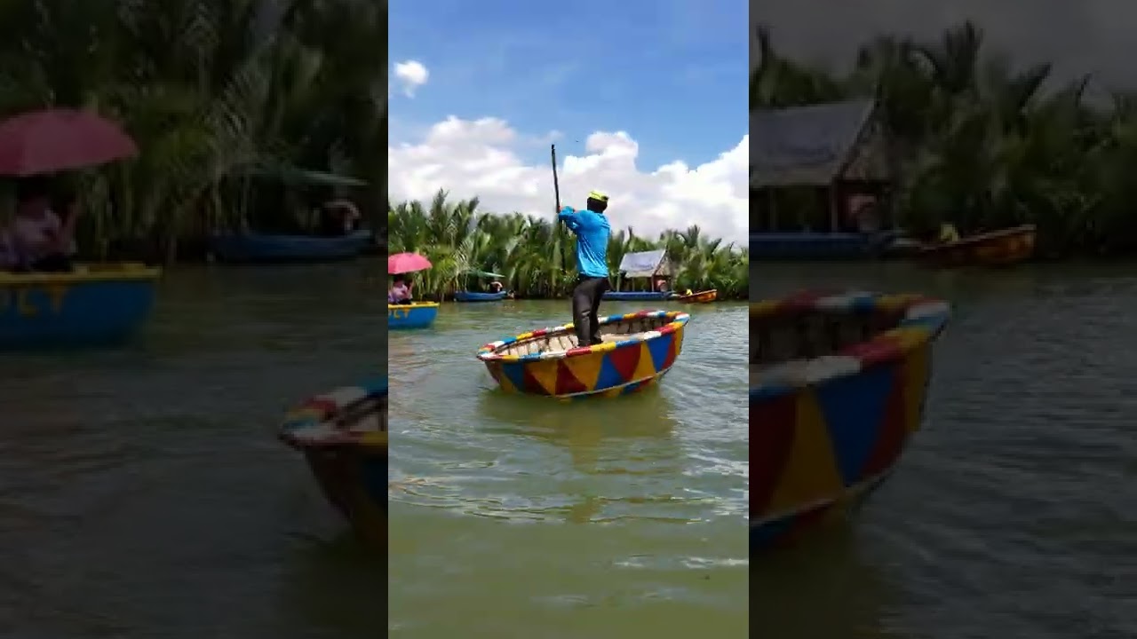 Basket Boat Performance in Hoi An