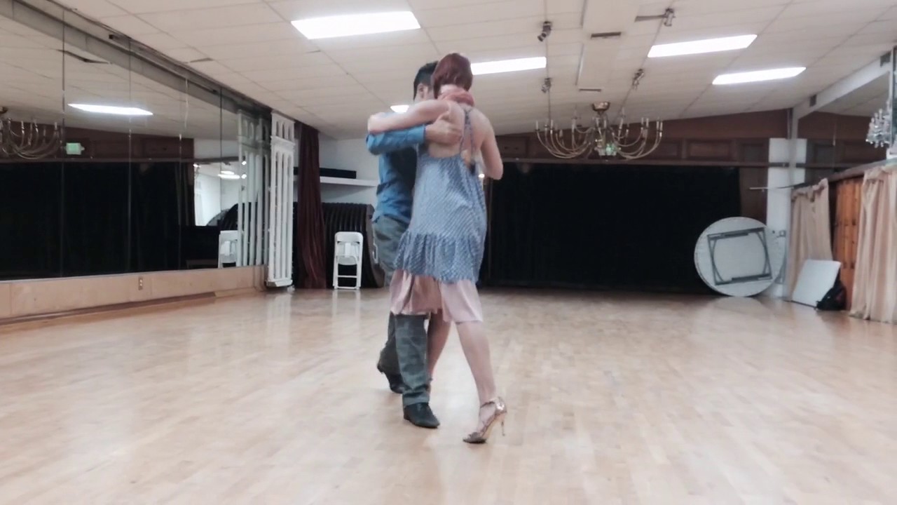 Tango 104: Back Ochos