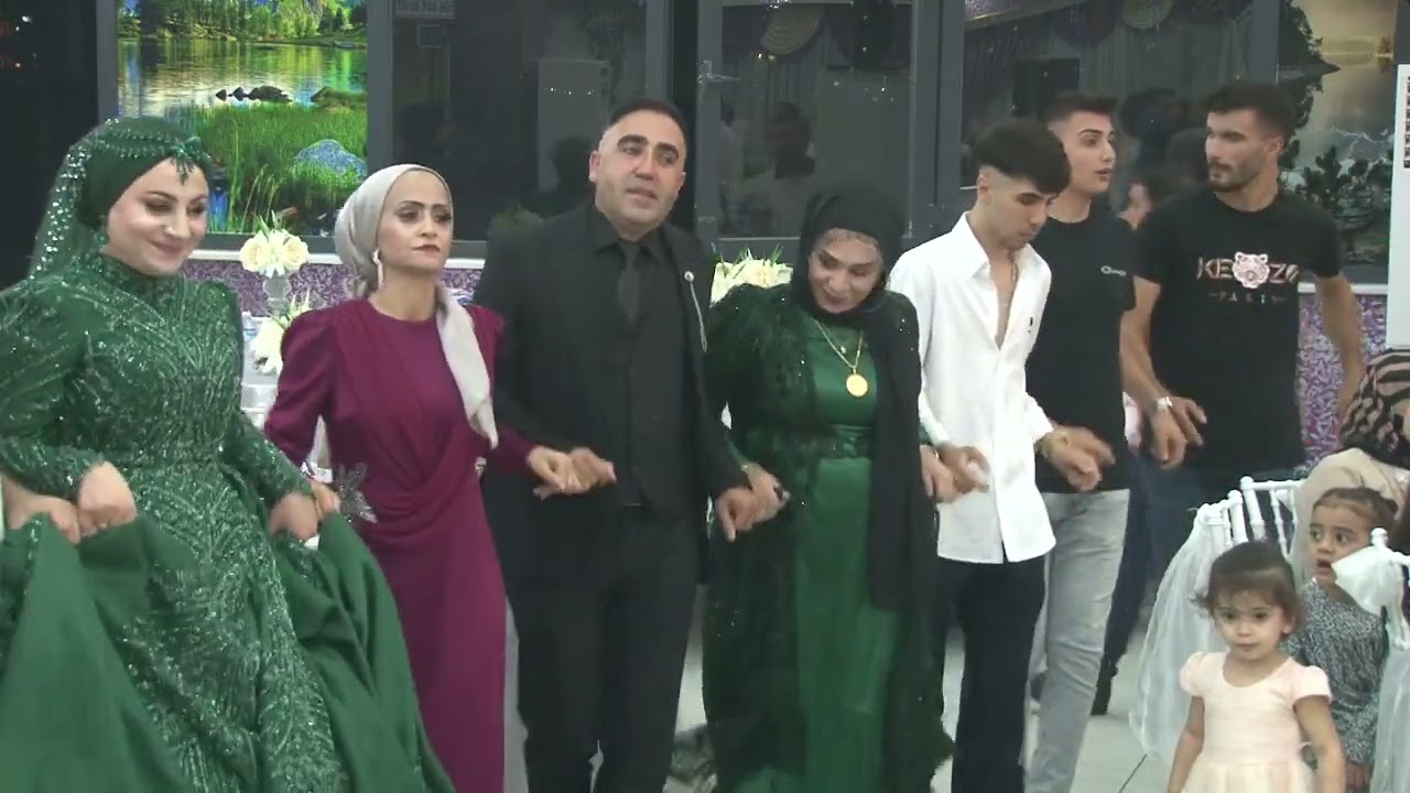 van Gevaş düğünü