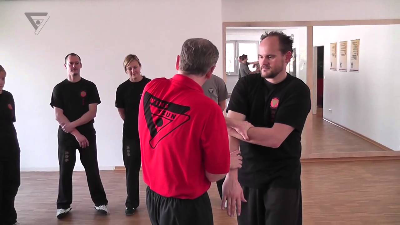 Sifu Niko unterrichtet am 20.10.2013 in Rosenheim