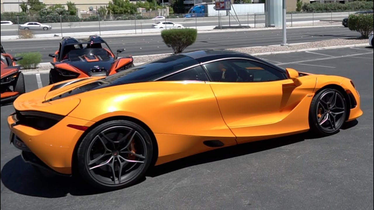 Speed Vegas - Drifting Supercars Racing a Lamborghini and Ferrari 458 Italia