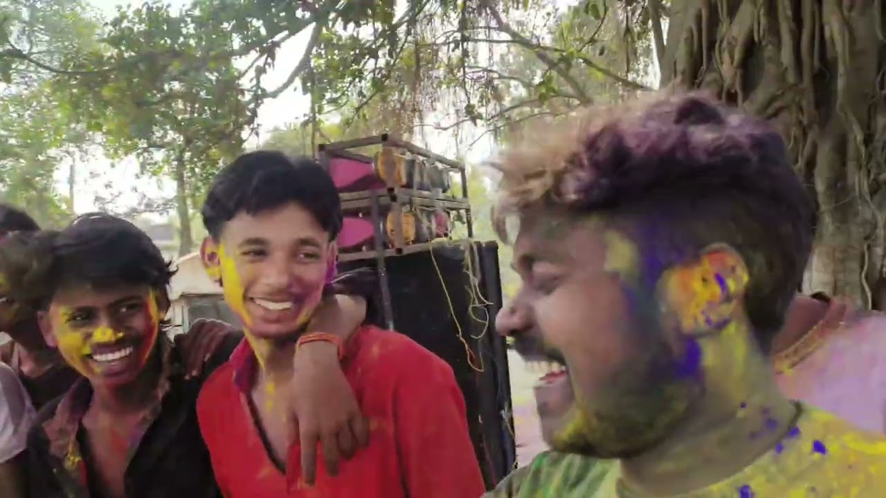 Holi 🫟🫟🫟 celebration 🎉🎉🎉 Aaj gaon me holi khel kar maja hi aa gaya bhaiyo ke saath #holi #enjoyment 