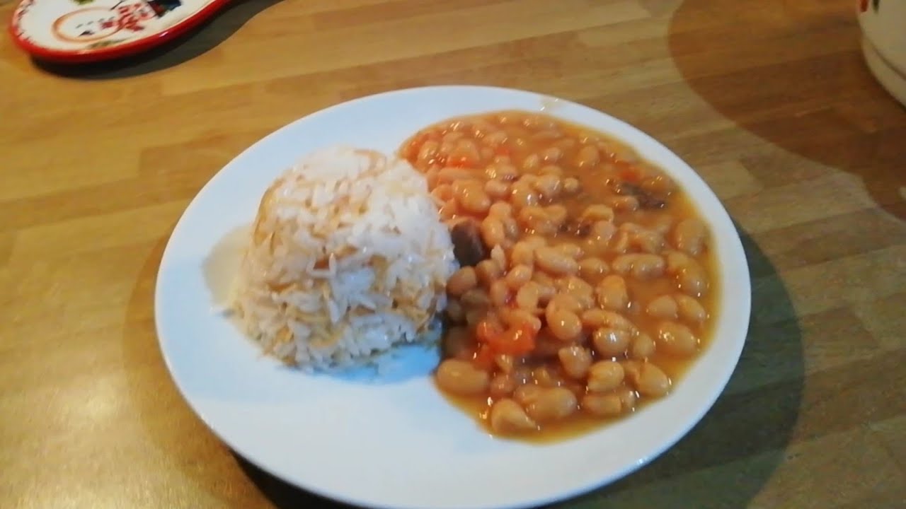 Receta de frijoles blancos en Turquía (Kuru fasülye)