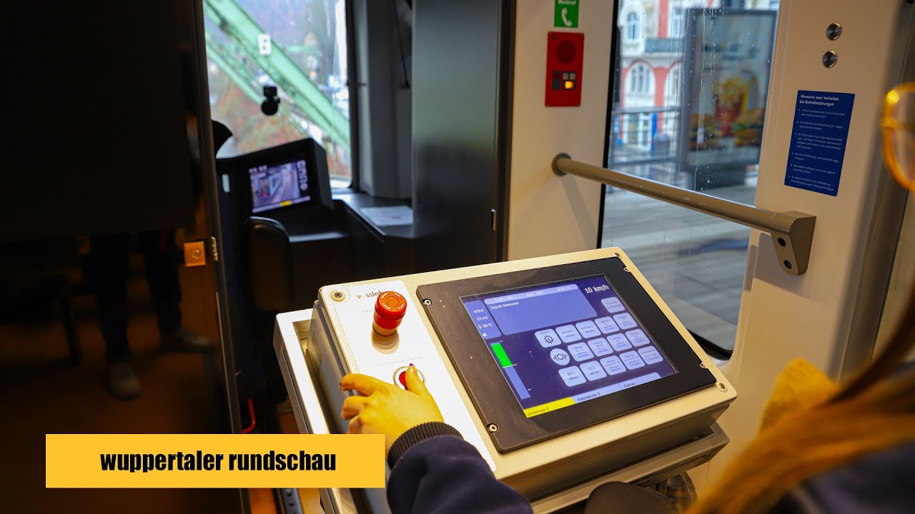 Die Wuppertaler Schwebebahn mit Topspeed