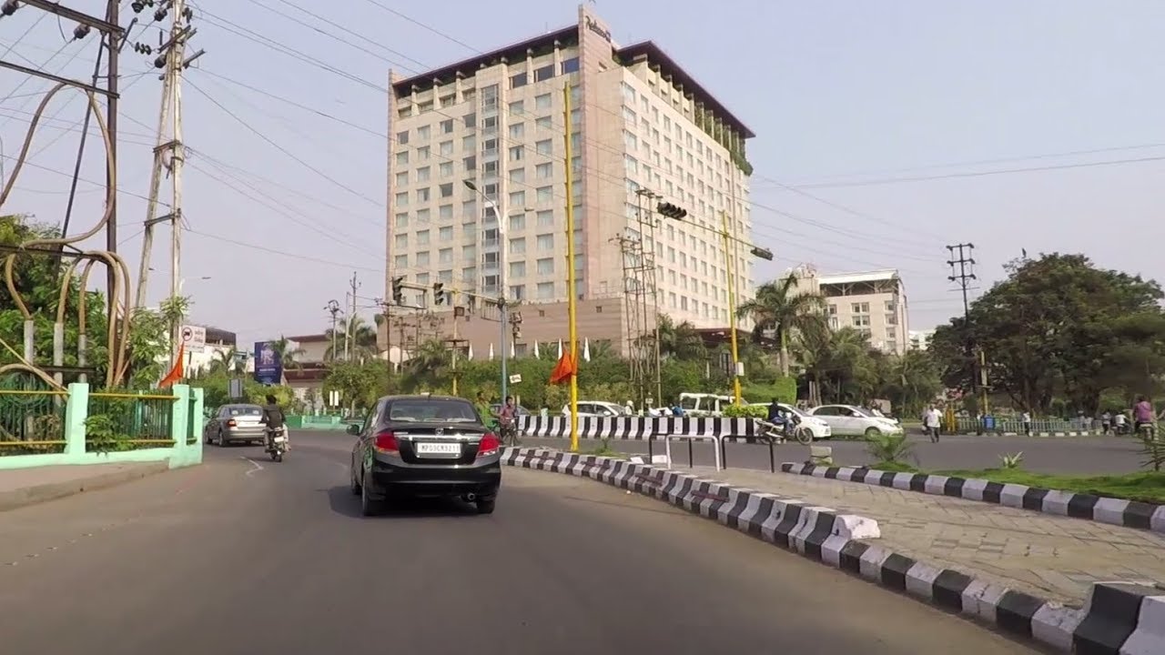 Driving in Indore (MR 10 Road) - Madhya Pradesh, India