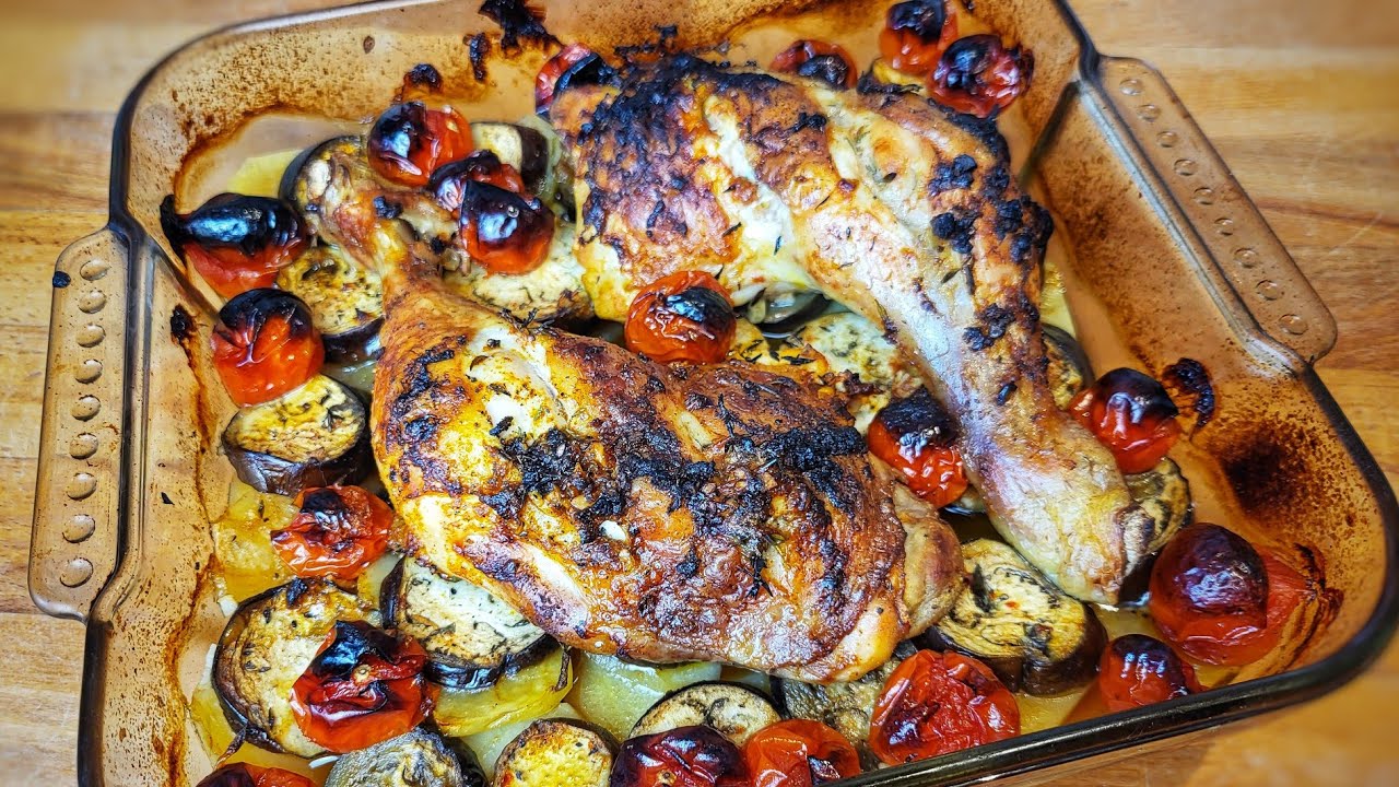 CUISSES DE POULET GRILLÉES A LA PORTUGAISE SUR SON LIT de LÉGUMES D'ÉTÉ