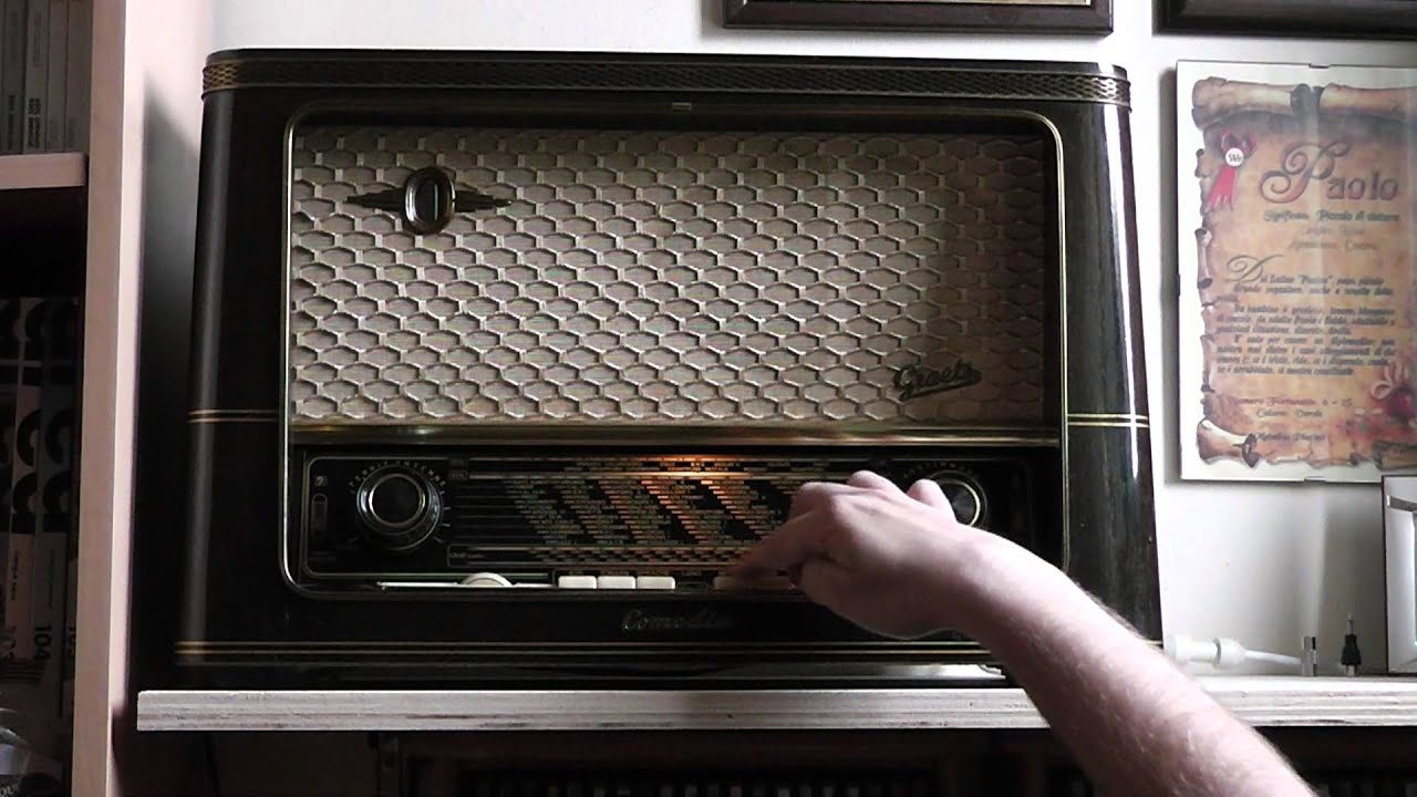 Radio Graetz Comedia 4R/216 (anno 1955-56) e antenna filare