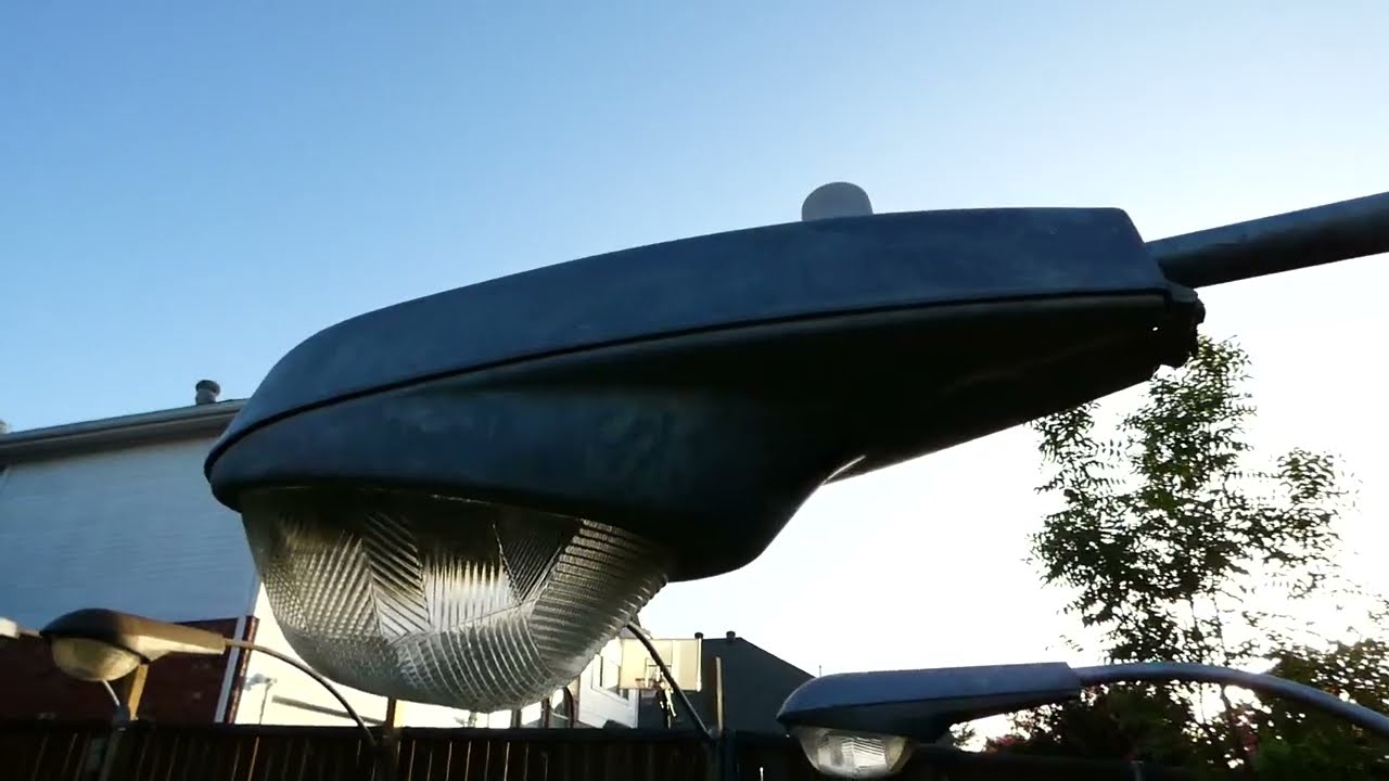 Street lighting display tour
