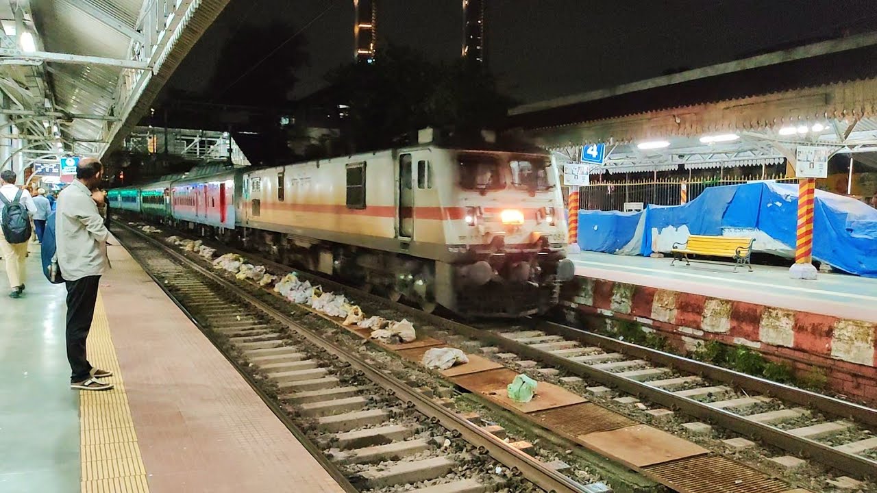 22106 PUNE - MUMBAI CSMT INDRAYANI EXPRESS HEADING TOWARDS IT'S FINAL DESTINATION  || INDIAN RAILWAY